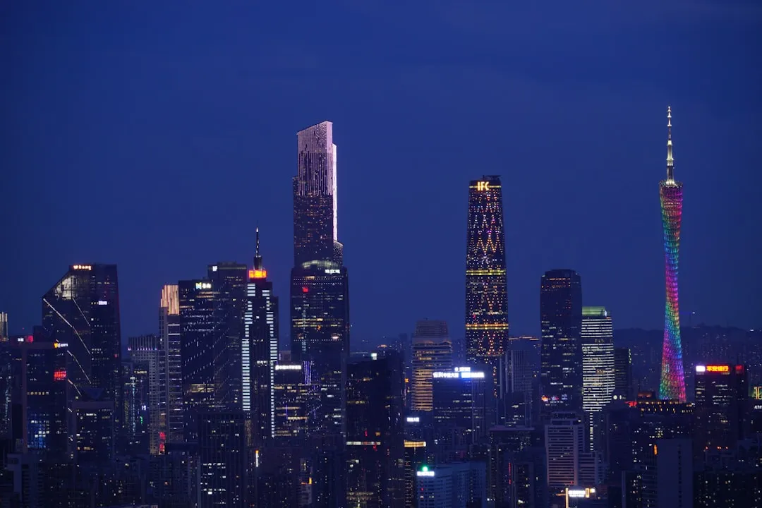 2024年办公设备采购指南:智能硬件与电子产品的性价比选择